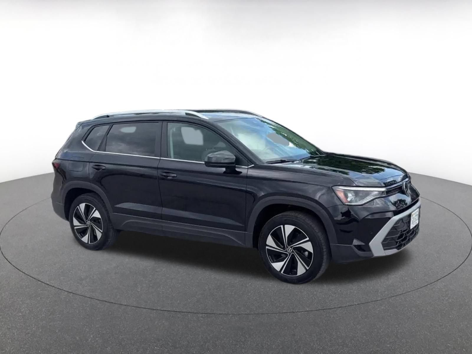 Used 2026 Volkswagen Taos SE AWD/4WD video 2