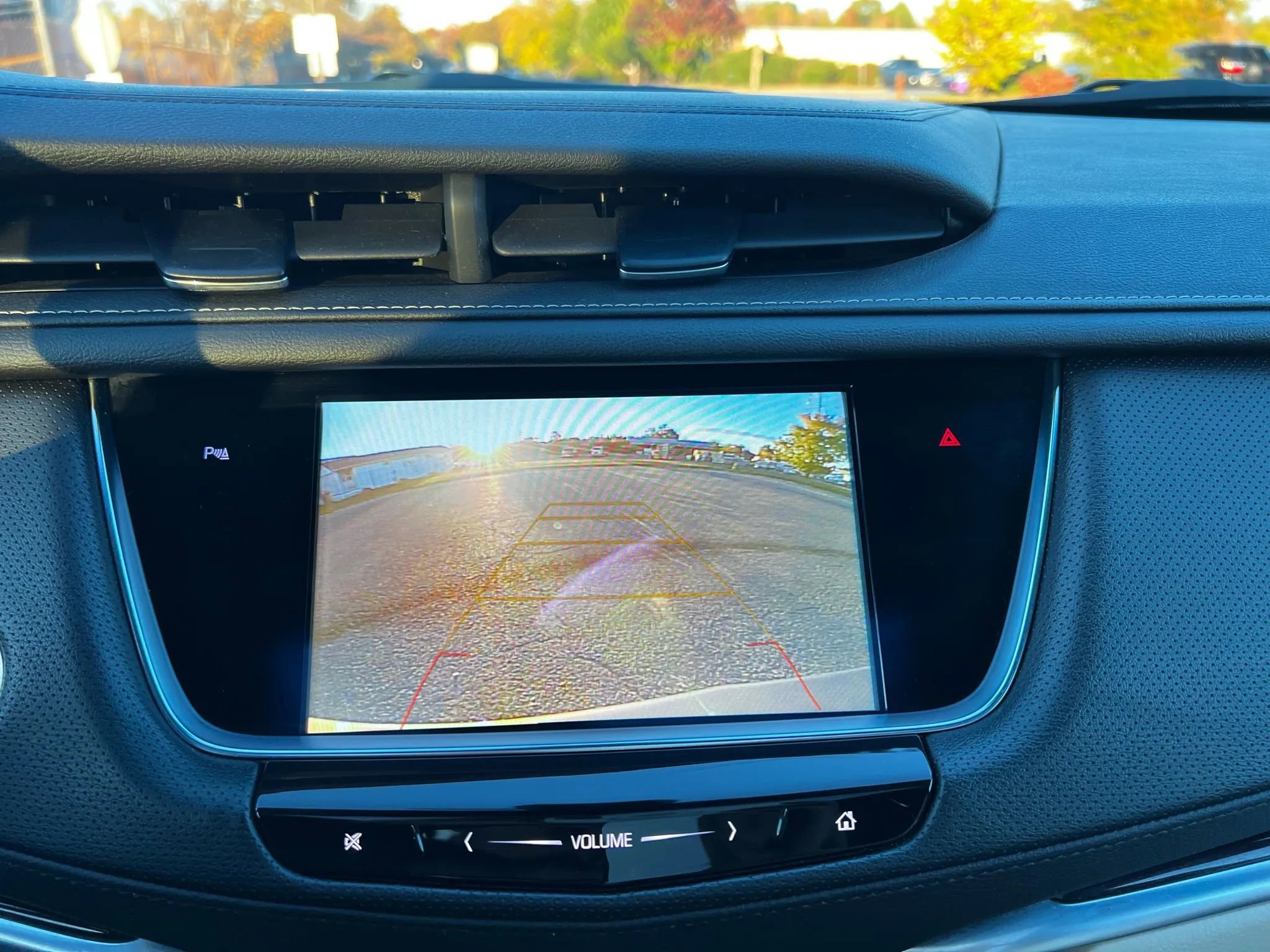 Used 2018 Cadillac XT5 Luxury w/ Driver Awareness Package image 16