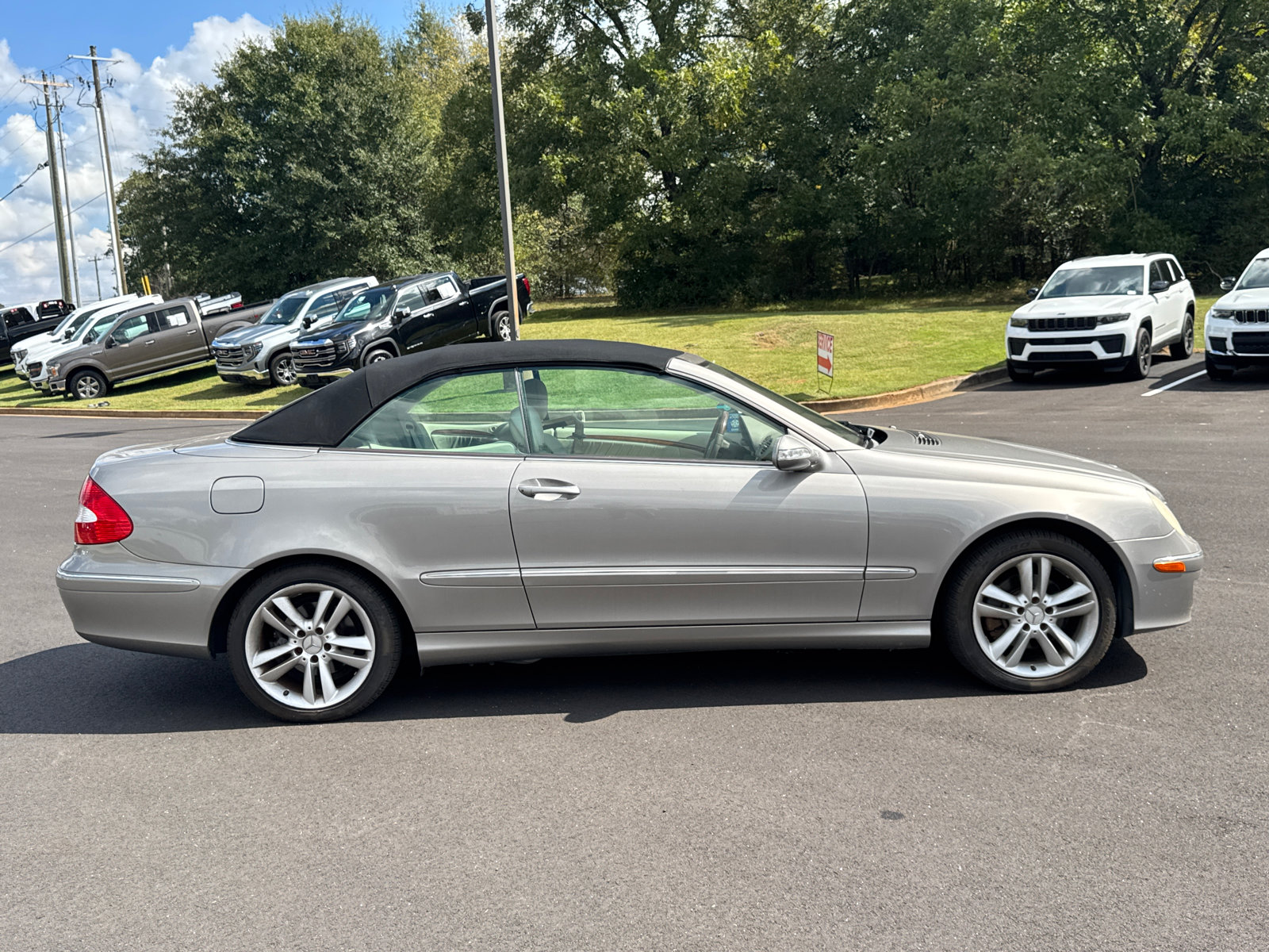 Used 2007 Mercedes-Benz CLK 350 Cabriolet image 4