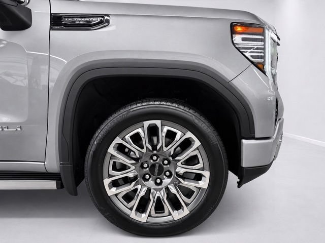 Used 2023 GMC Sierra 1500 Denali Ultimate AWD/4WD image 5