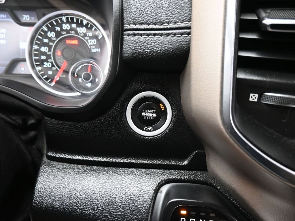 Used 2019 RAM 1500 Laramie image 17