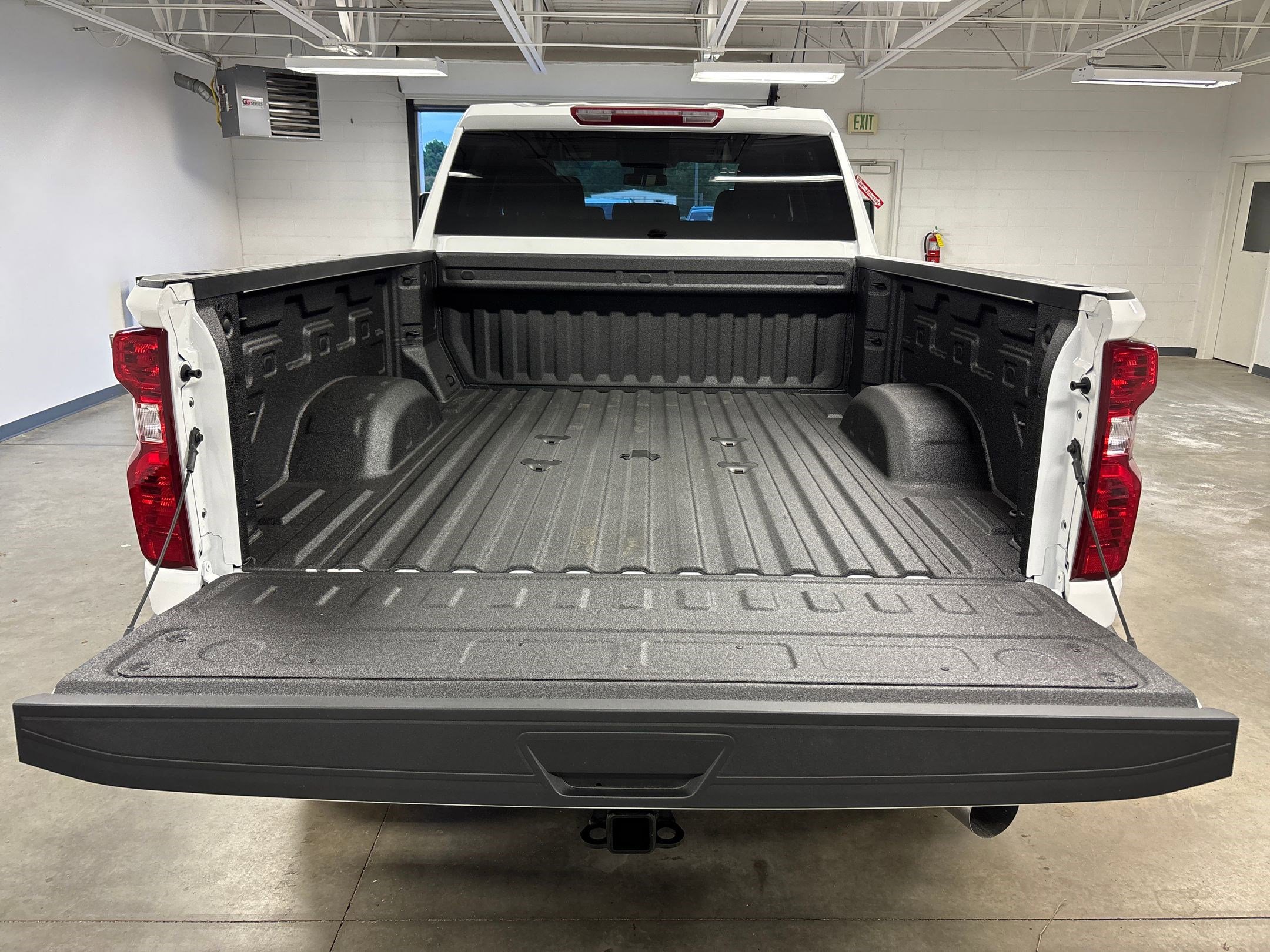 New 2025 Chevrolet Silverado 3500 W/T image 23