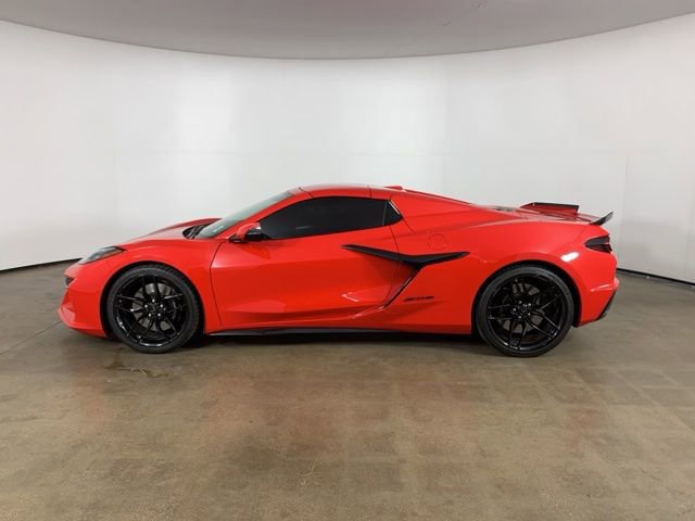 Used 2025 Chevrolet Corvette Z06 image 16