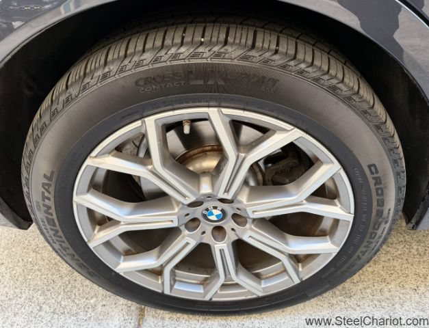Used 2021 BMW X7 xDrive40i w/ Premium Package AWD/4WD image 39