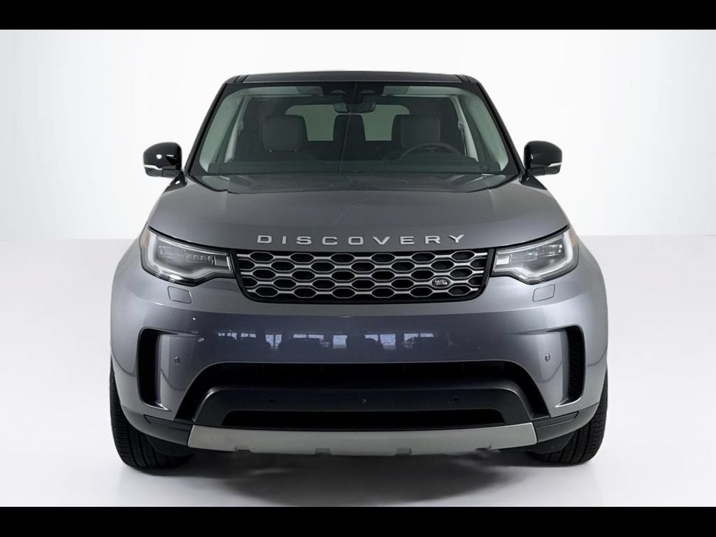 Used 2024 Land Rover Discovery S AWD/4WD image 8