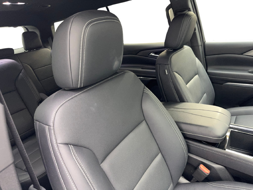 Used 2026 Chevrolet Traverse LT FWD image 51