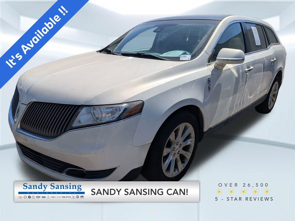 Used 2013 Lincoln MKT FWD image 1