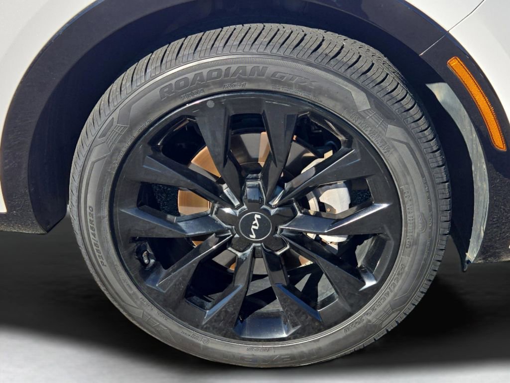 Certified 2023 Kia Sorento SX image 6
