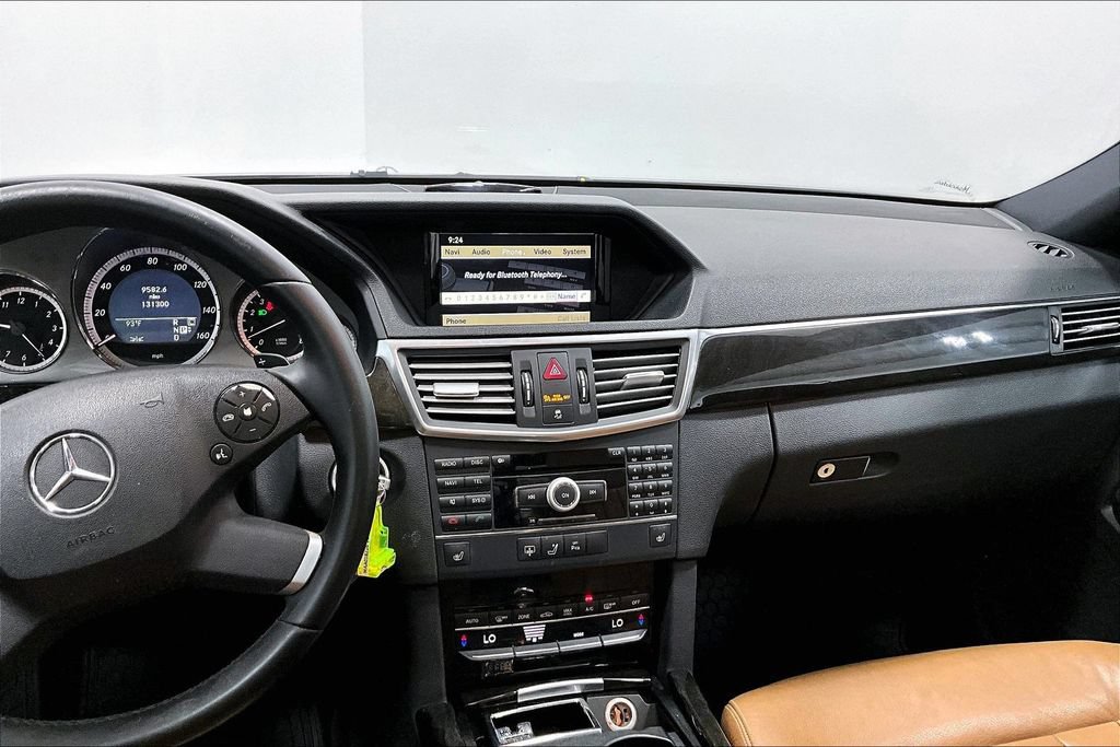 Used 2010 Mercedes-Benz E 350 Sedan image 7