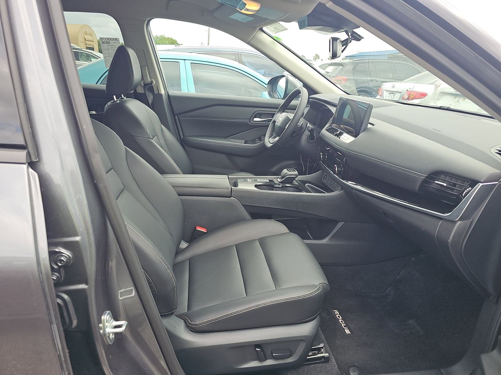 Used 2026 Nissan Rogue SL image 13