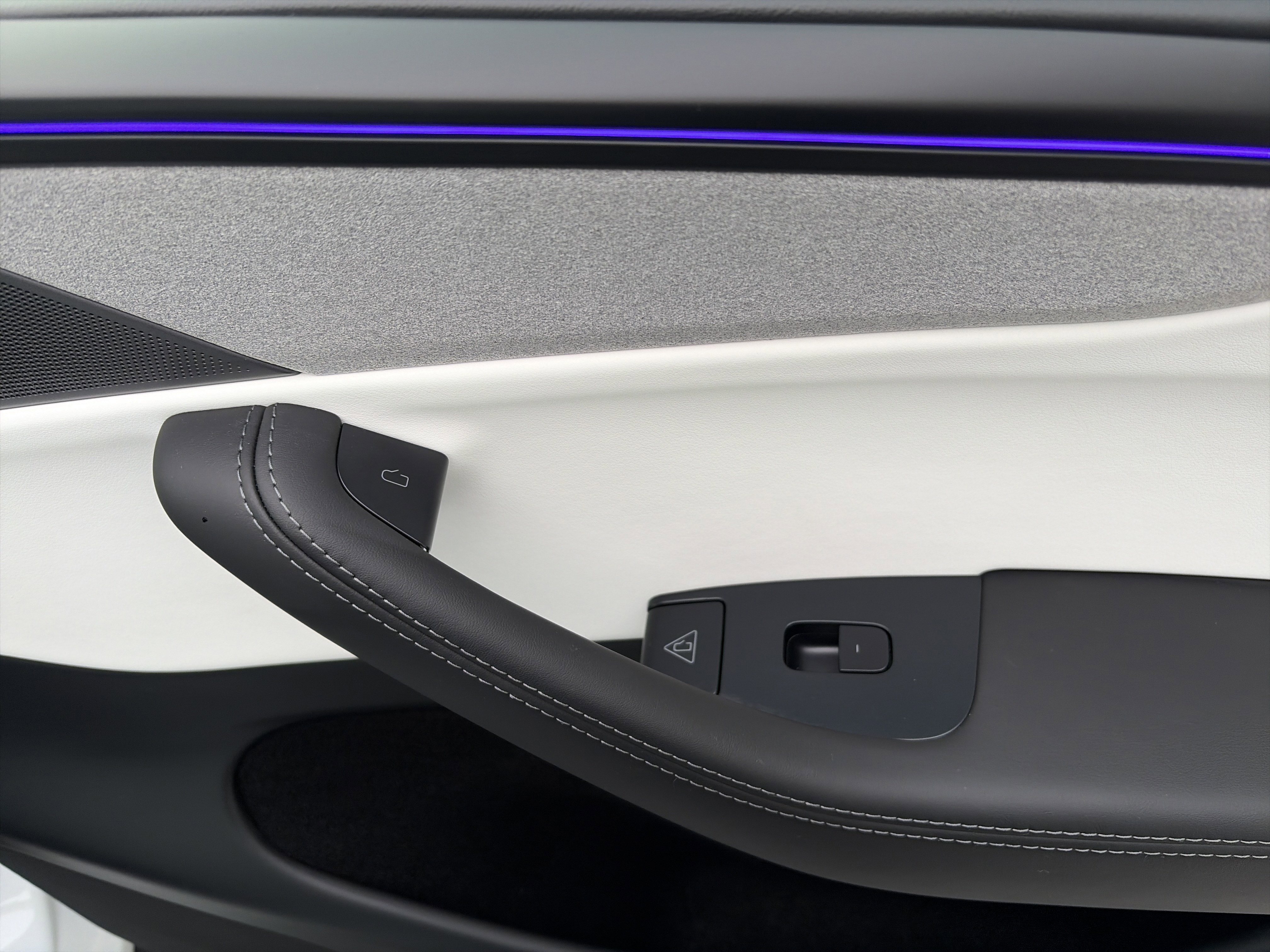 Used 2026 Tesla Model Y image 36