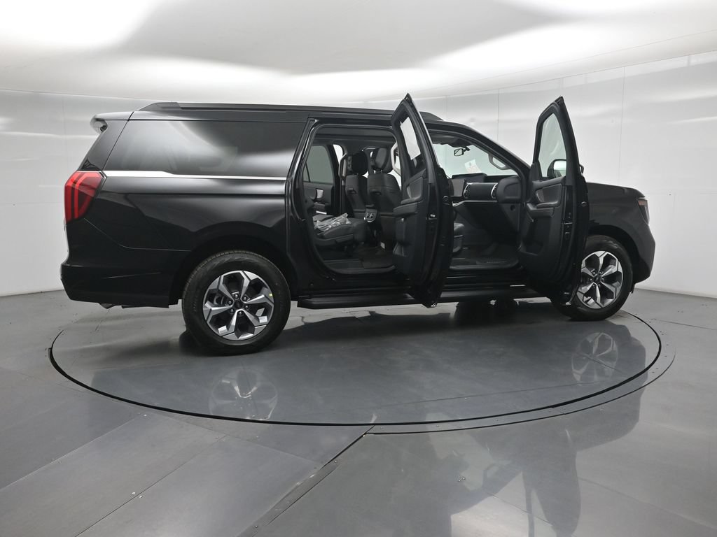 New 2027 Ford Expedition Max Active AWD/4WD image 3