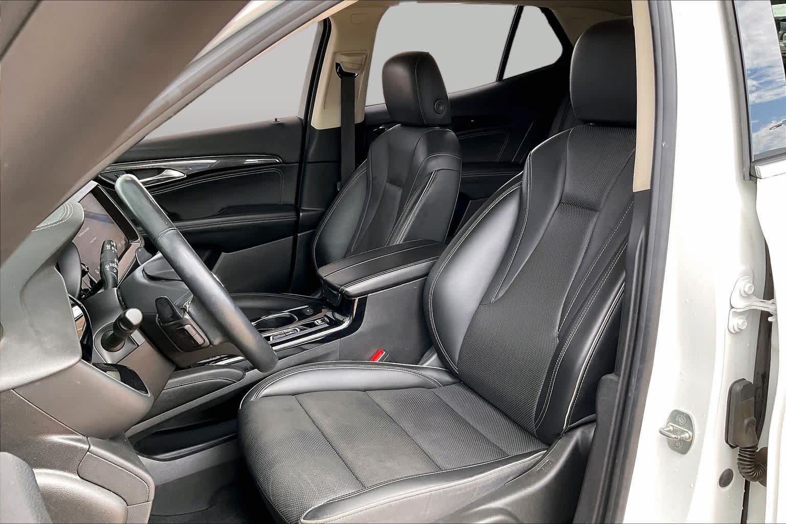 Certified 2023 Buick Envision Essence FWD image 7
