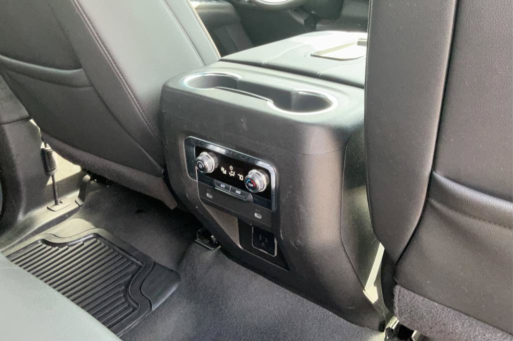 Certified 2024 GMC Yukon XL SLT RWD image 22