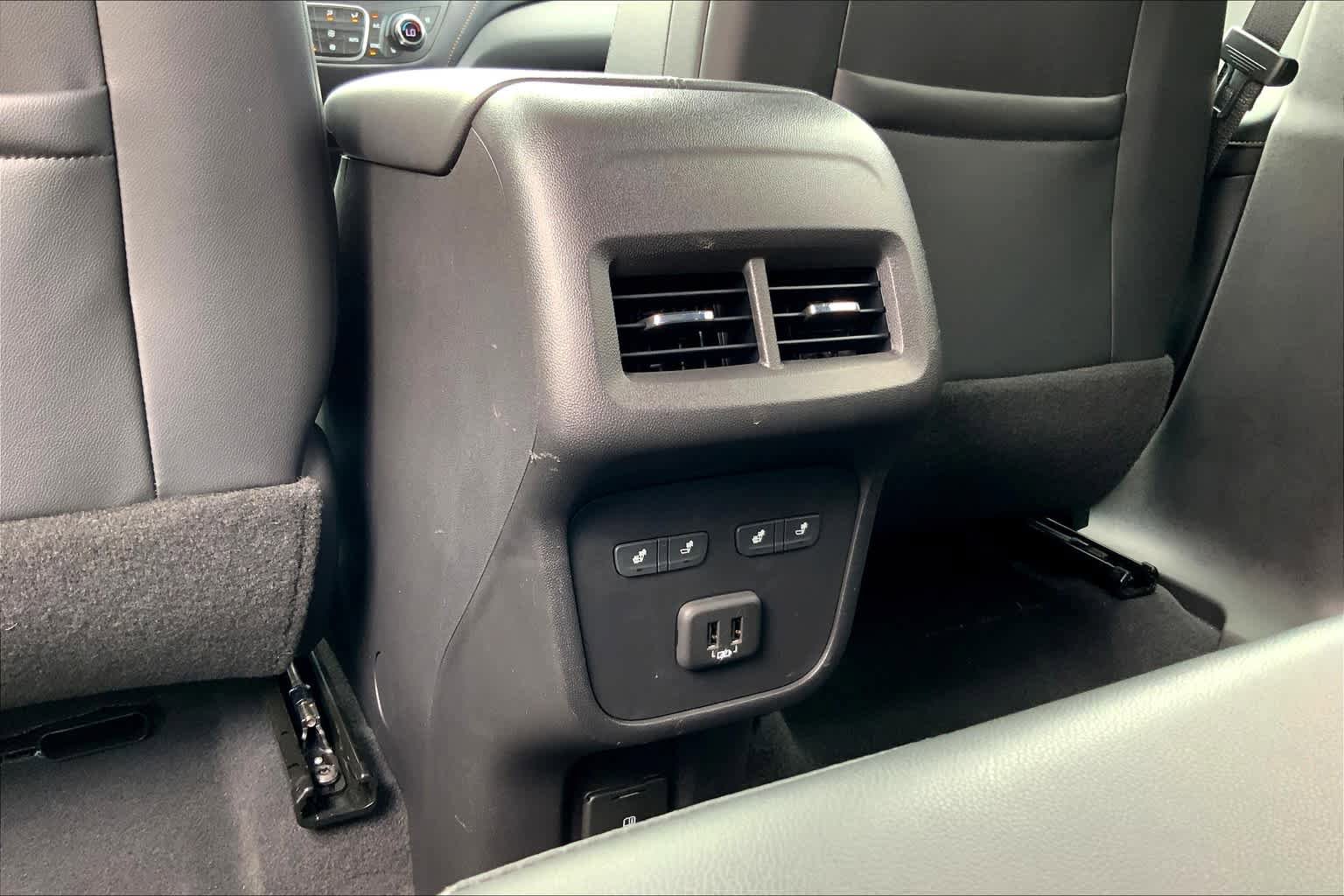 Used 2021 Chevrolet Equinox Premier FWD image 35