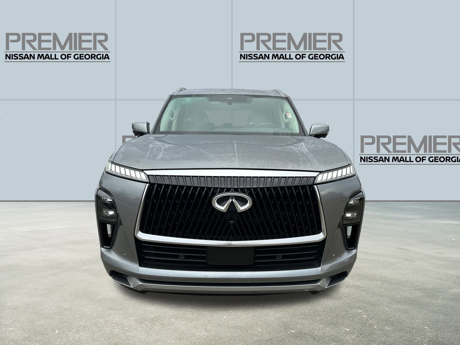 Used 2025 INFINITI QX80 Sensory image 2