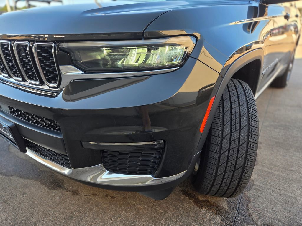 Used 2022 Jeep Grand Cherokee L Limited AWD/4WD image 33
