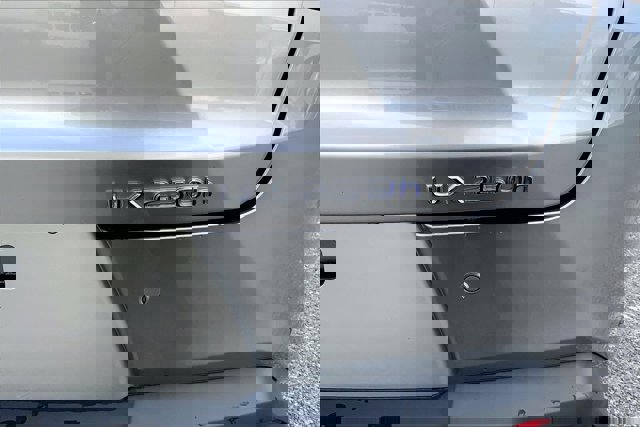 Used 2019 Lexus UX 250h w/ Premium Package image 7