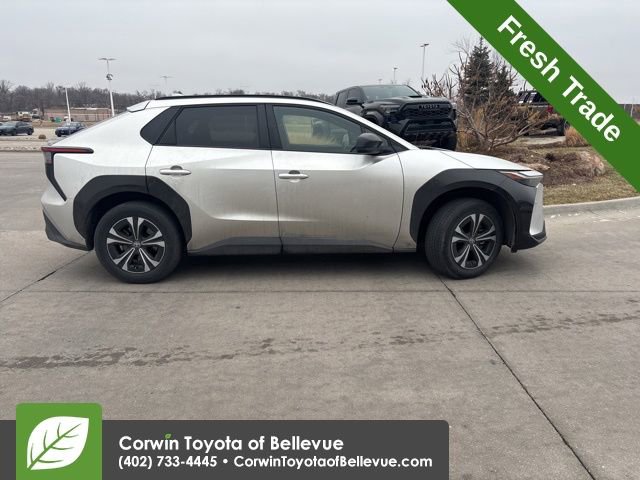 Used 2023 Toyota bZ4X XLE image 2