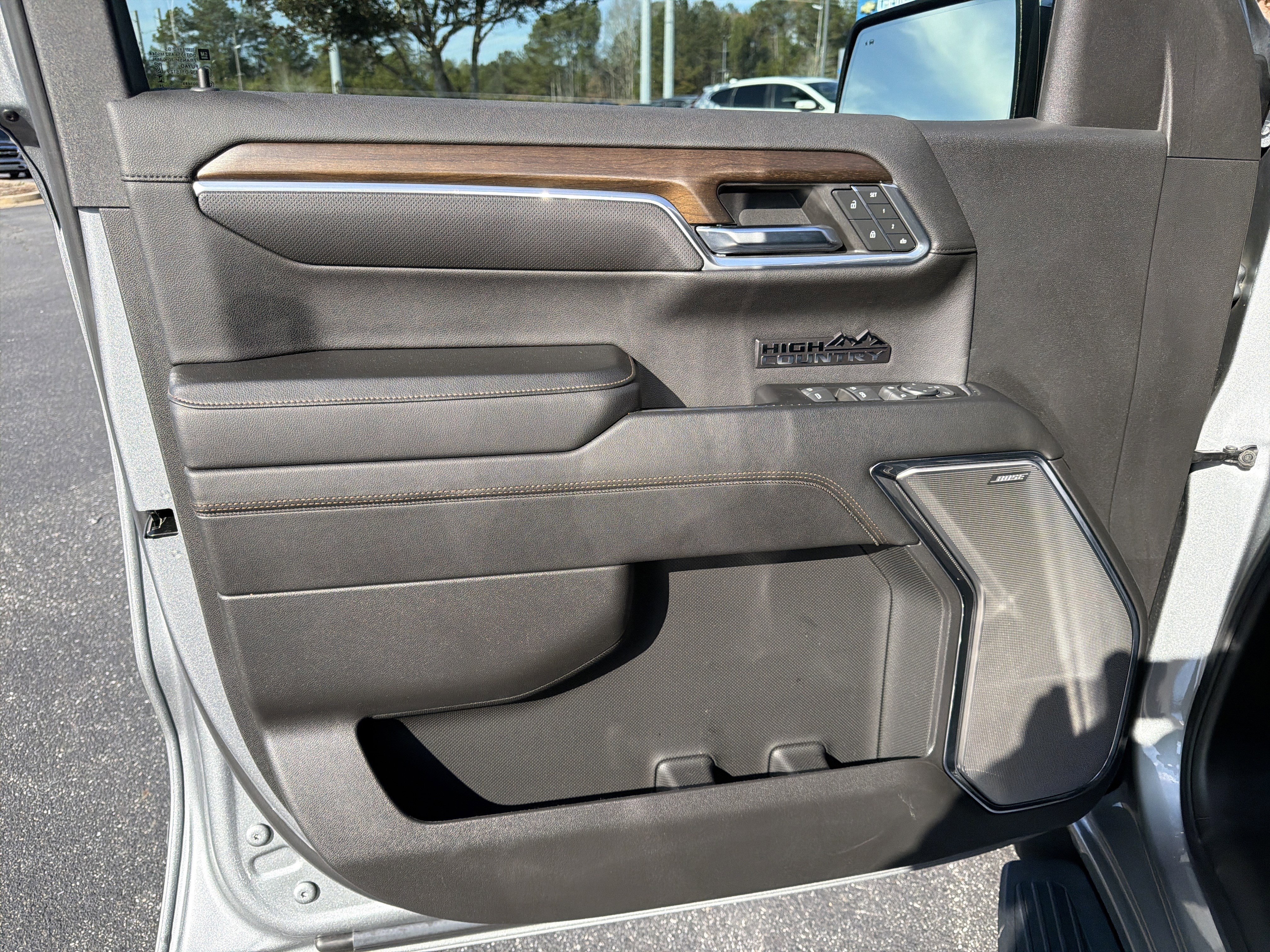 Used 2024 Chevrolet Silverado 1500 High Country w/ Technology Package image 10