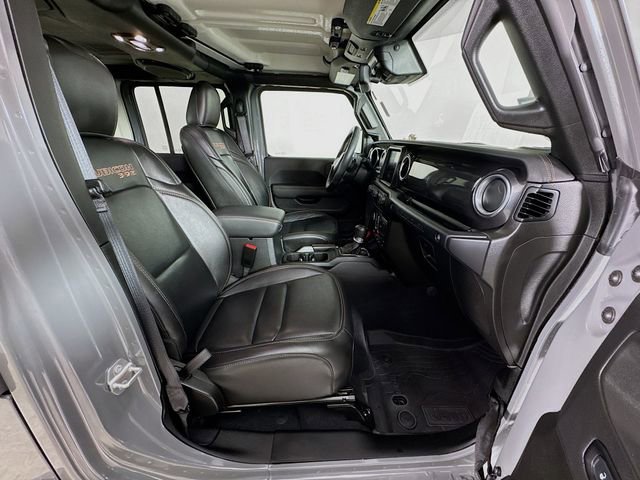 Used 2022 Jeep Wrangler Unlimited Rubicon w/ Dual Top Group AWD/4WD image 32