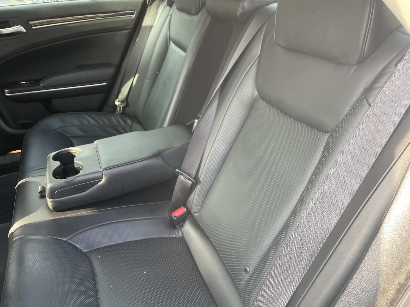 Used 2023 Chrysler 300 Touring L w/ Comfort Group RWD image 11