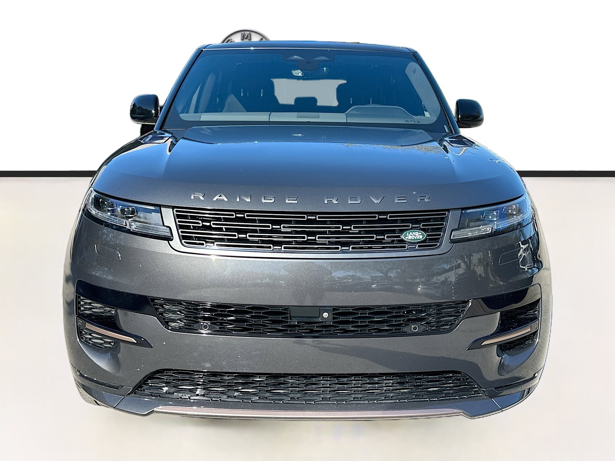 Used 2025 Land Rover Range Rover Sport Dynamic SE image 2