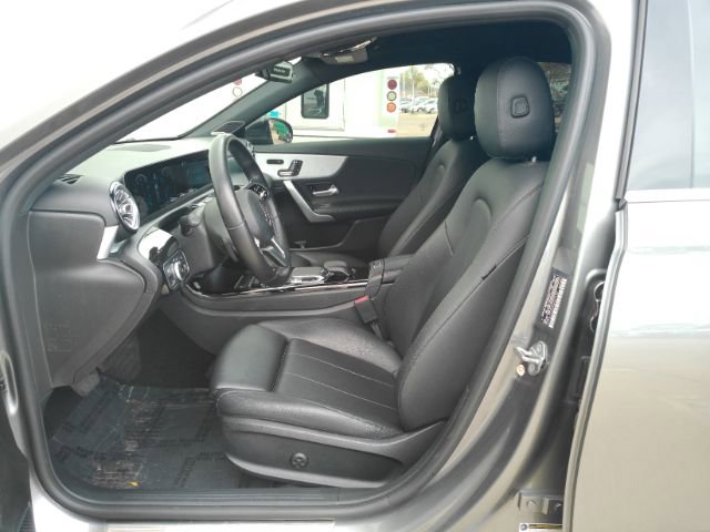 Used 2019 Mercedes-Benz A 220 w/ Premium Package image 16