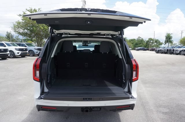 New 2027 Ford Expedition Active RWD image 20