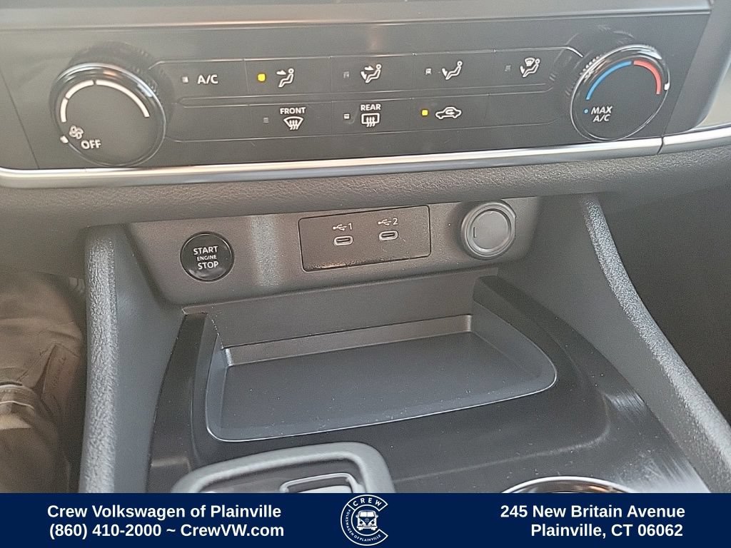 Used 2024 Nissan Rogue S AWD/4WD image 8