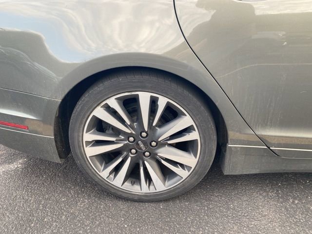 Used 2017 Lincoln MKZ Reserve image 9