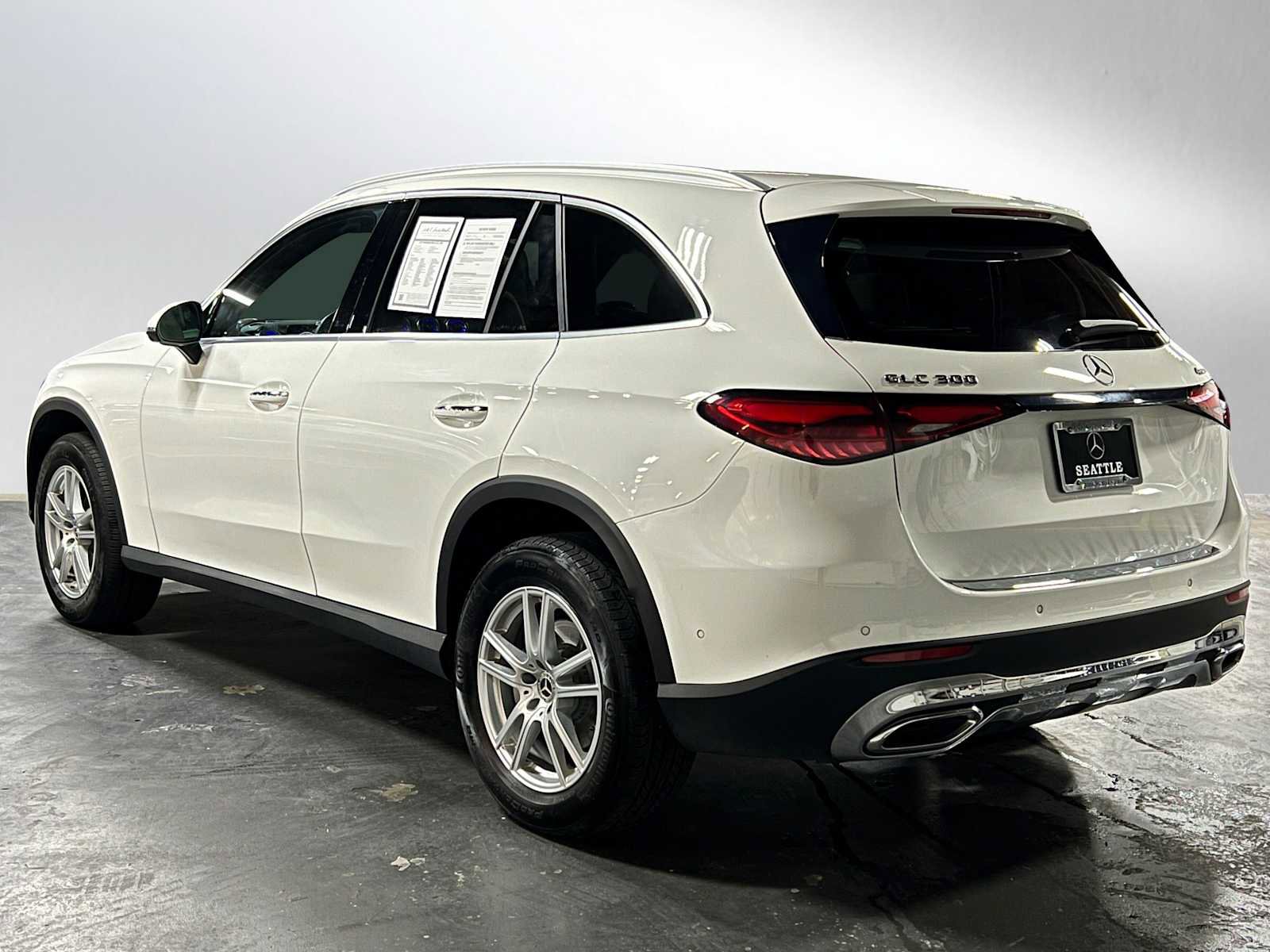 Certified 2023 Mercedes-Benz GLC 300 4MATIC image 5