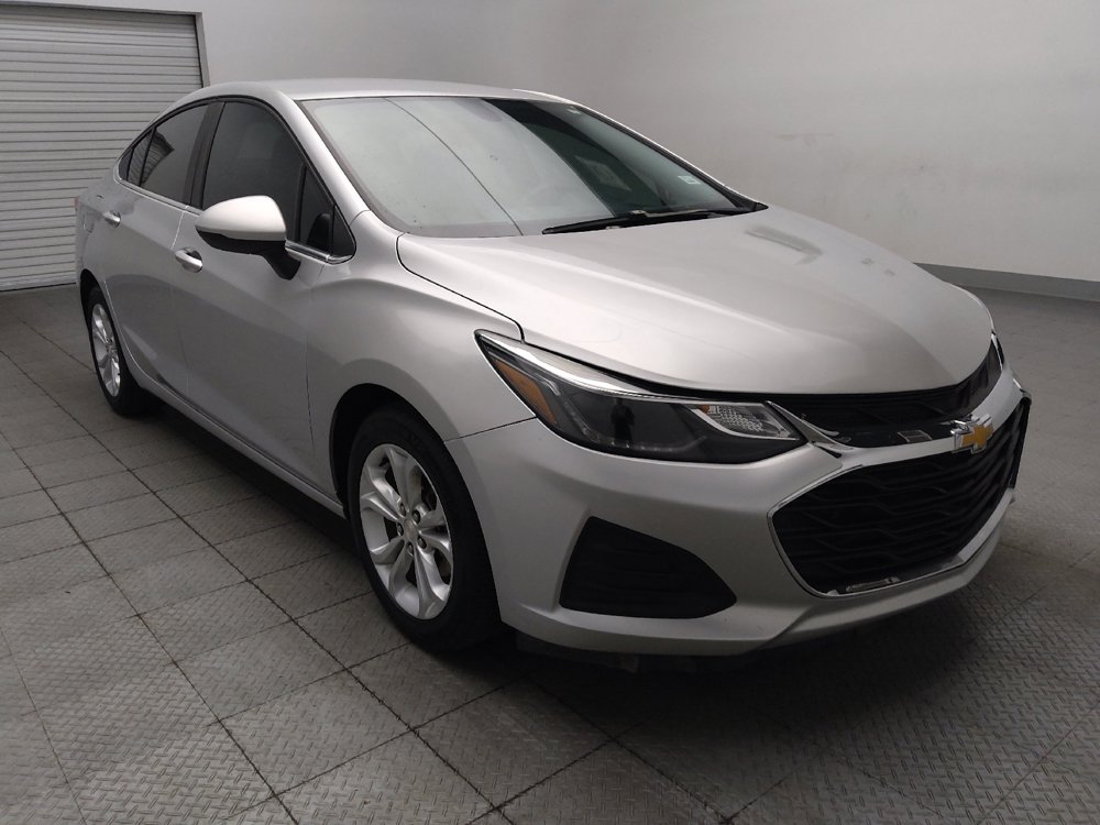 Used 2019 Chevrolet Cruze LT w/ Convenience Package FWD image 13