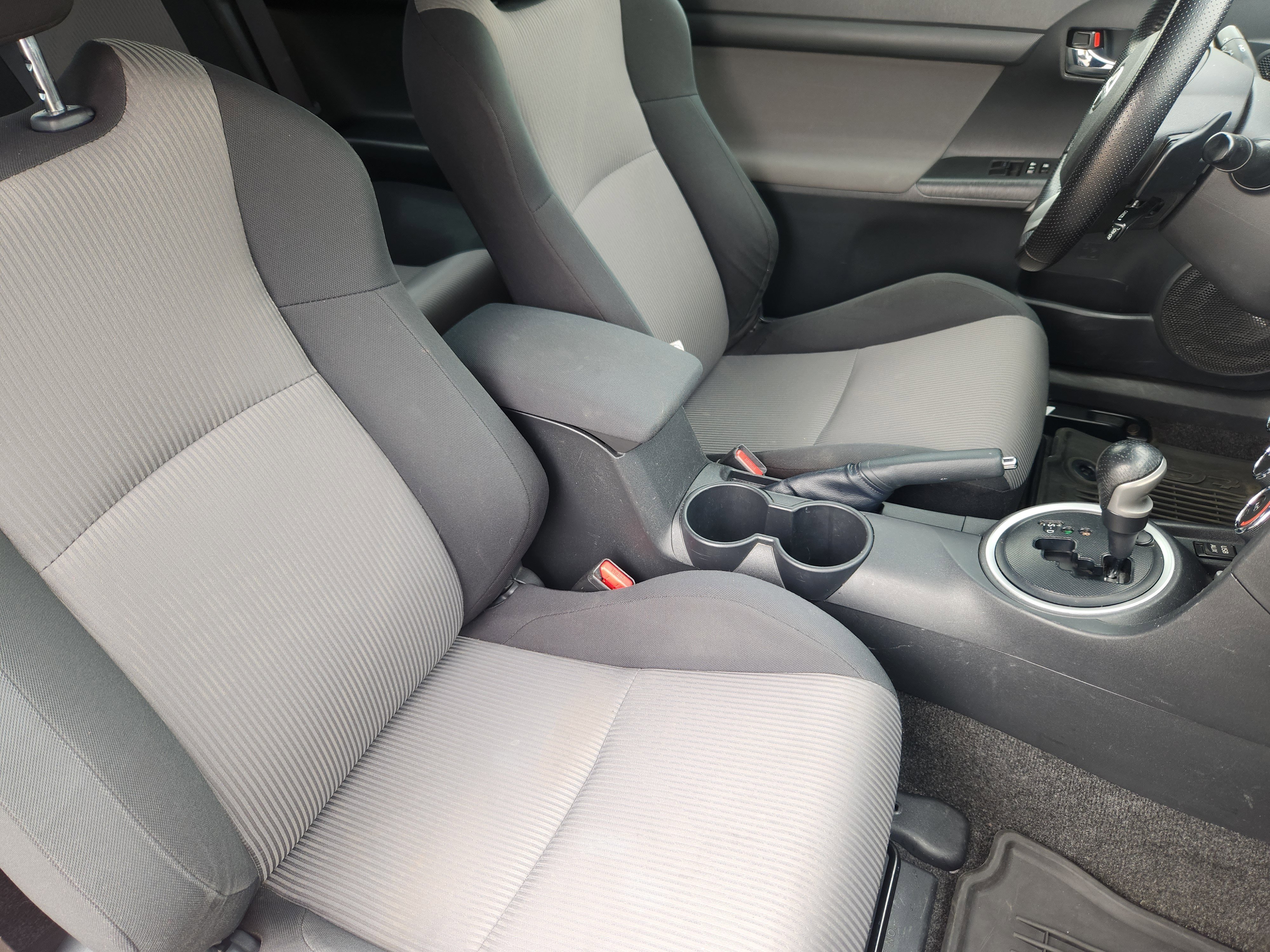 Used 2016 Scion tC image 10