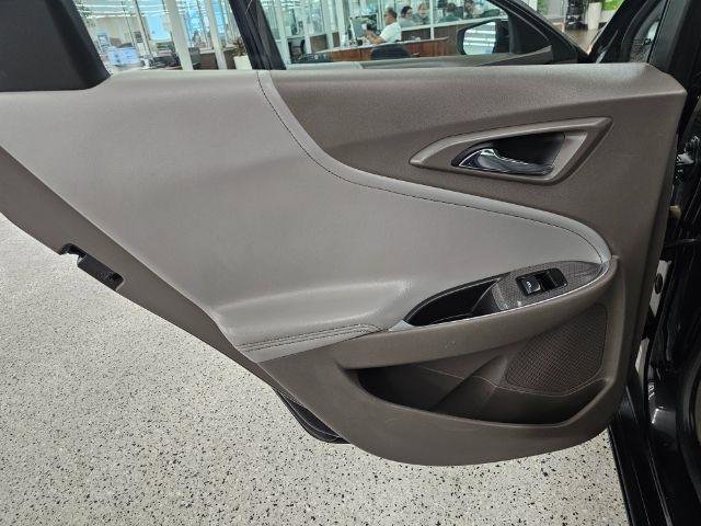 Used 2017 Chevrolet Malibu Hybrid w/ Leather Package FWD image 25