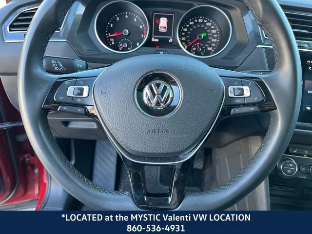 Certified 2020 Volkswagen Tiguan SE w/ Panoramic Sunroof Package image 40