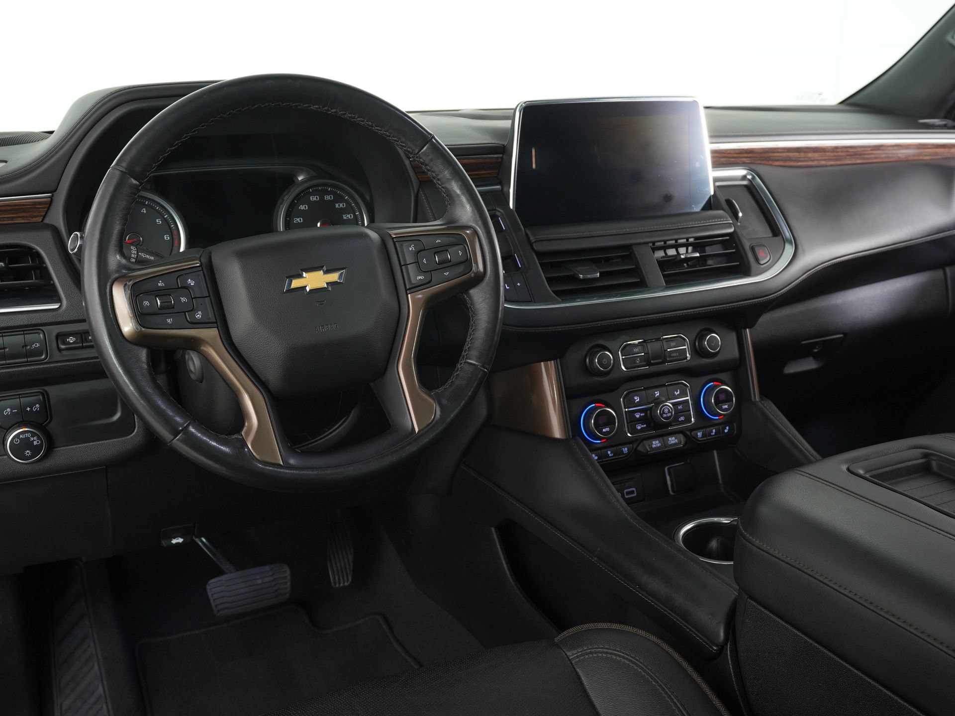 Used 2021 Chevrolet Suburban High Country AWD/4WD image 18