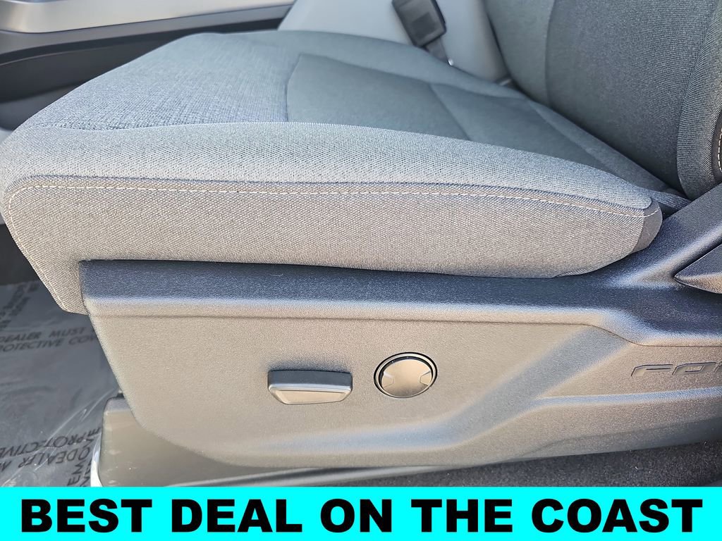 New 2025 Ford F150 Lightning XLT AWD/4WD image 29