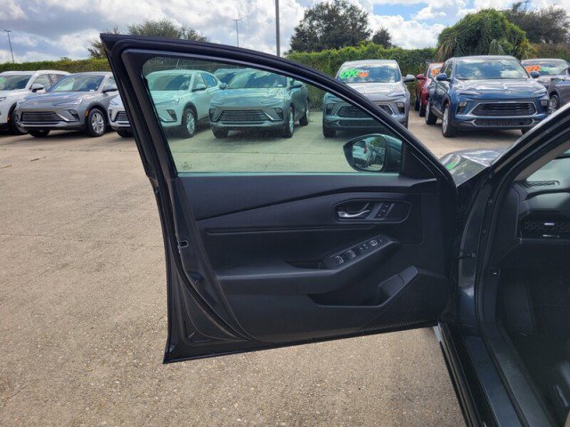 Used 2024 Honda Accord Touring image 12