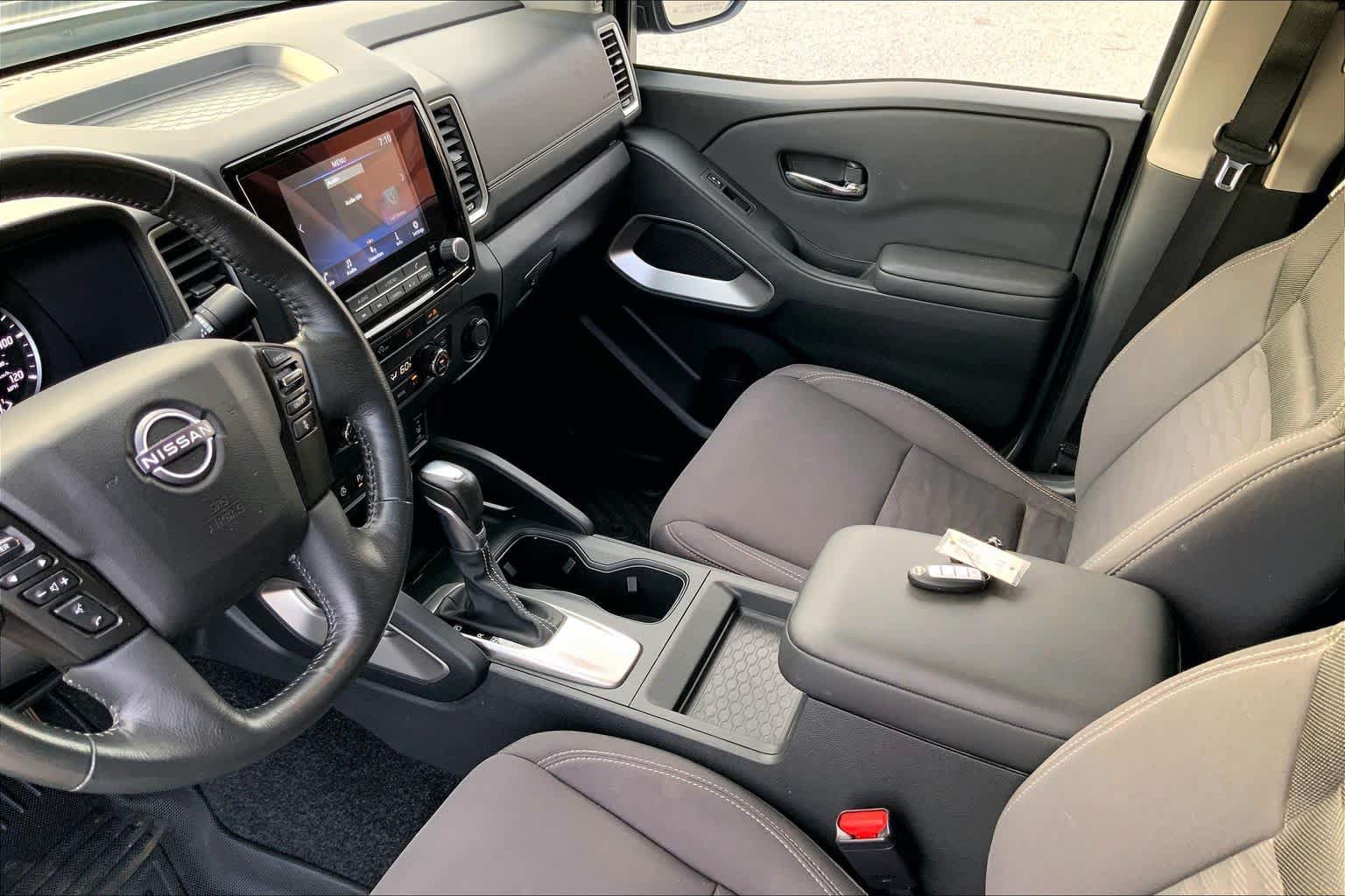 Used 2024 Nissan Frontier SV w/ SV Convenience Package RWD image 15