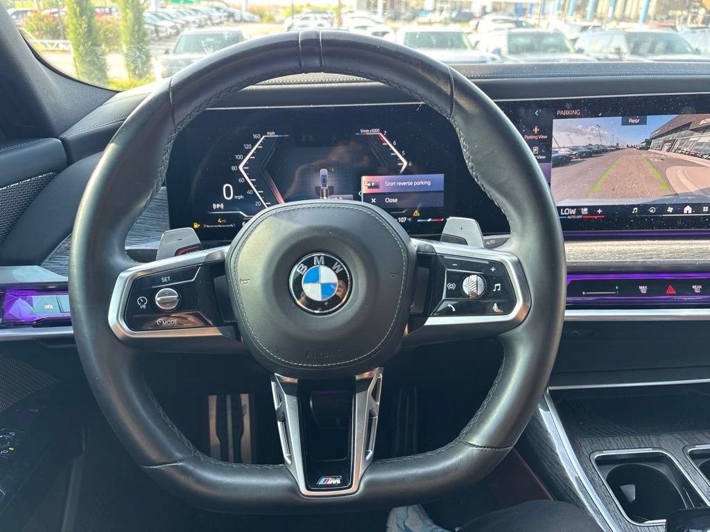 Used 2023 BMW 760i xDrive w/ Executive Package AWD/4WD image 7