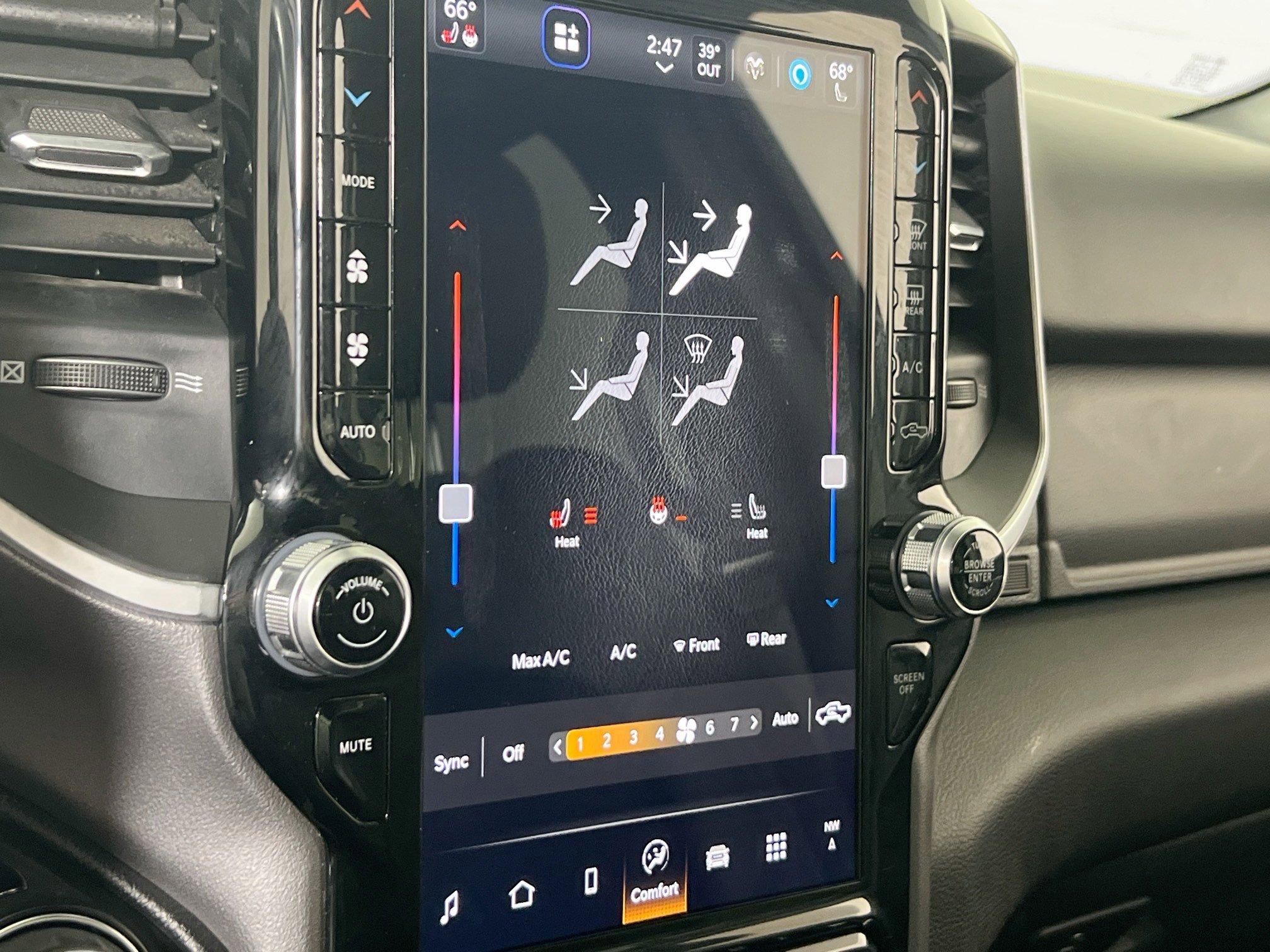 Used 2023 RAM 1500 Big Horn image 16