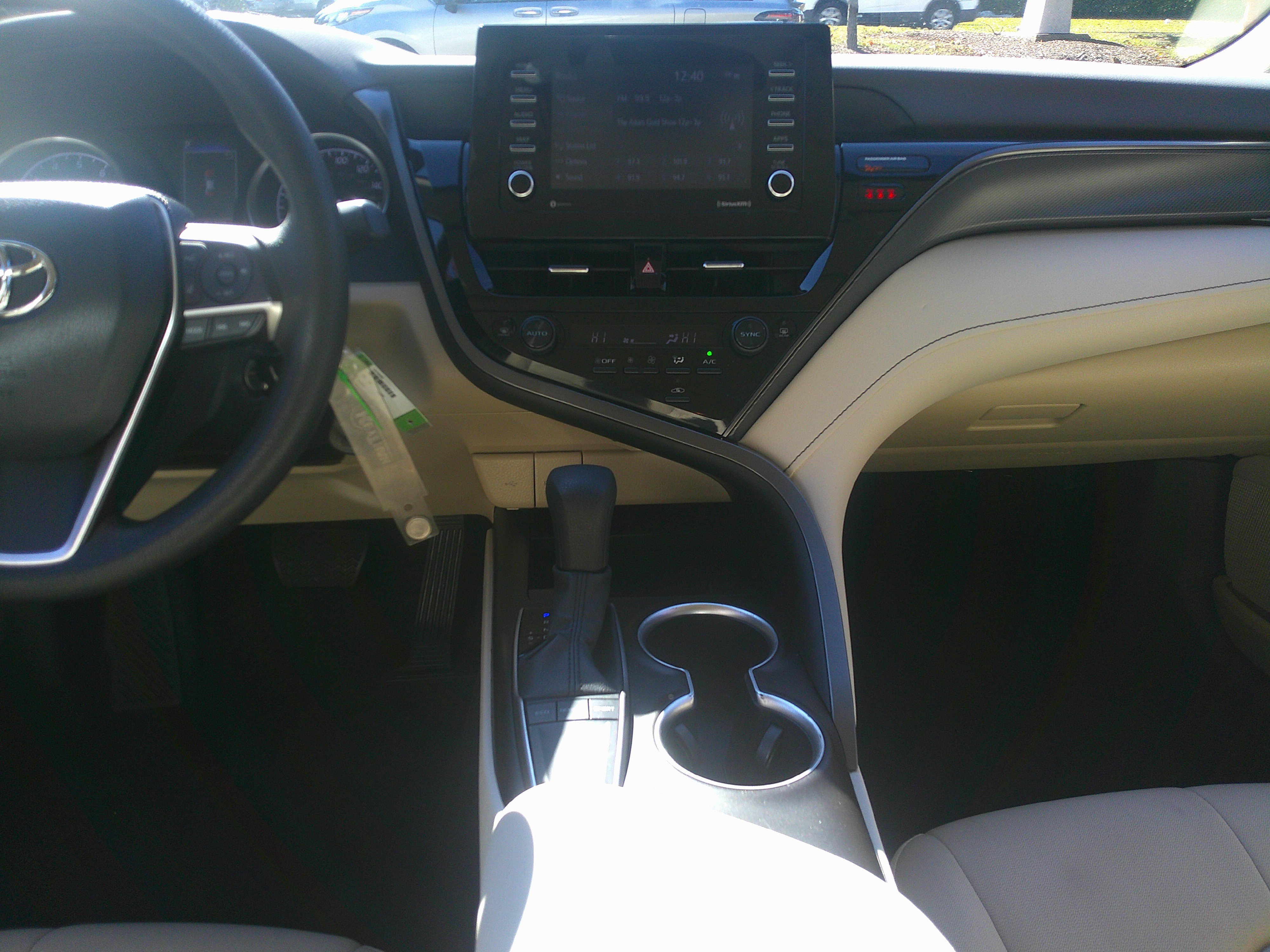 Used 2023 Toyota Camry LE image 30