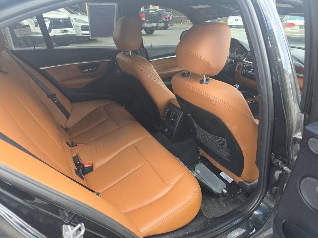 Used 2016 BMW 340i xDrive Sedan AWD/4WD image 9