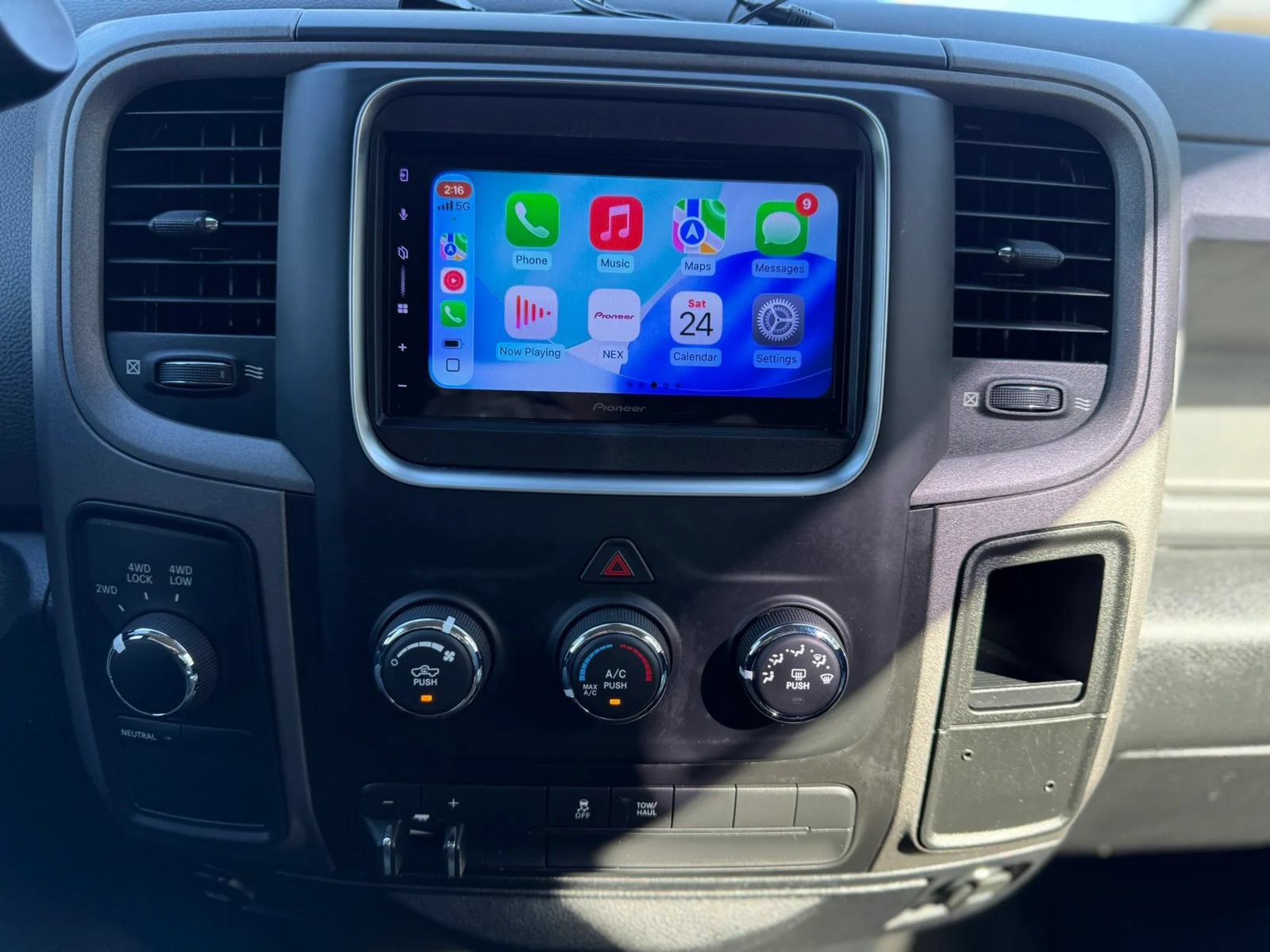 Used 2018 RAM 3500 Tradesman w/ Chrome Appearance Group AWD/4WD image 24