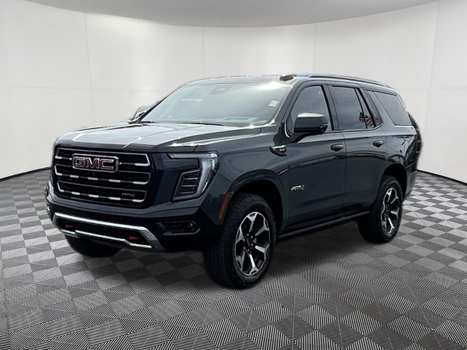 Used 2025 GMC Yukon AT4 w/ AT4 Premium Package AWD/4WD image 3