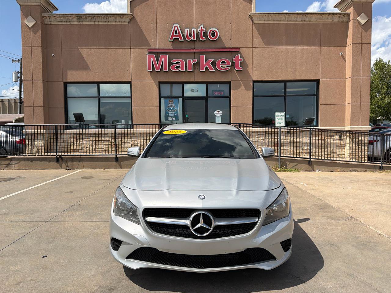 Used 2015 Mercedes-Benz CLA 250 4MATIC image 2
