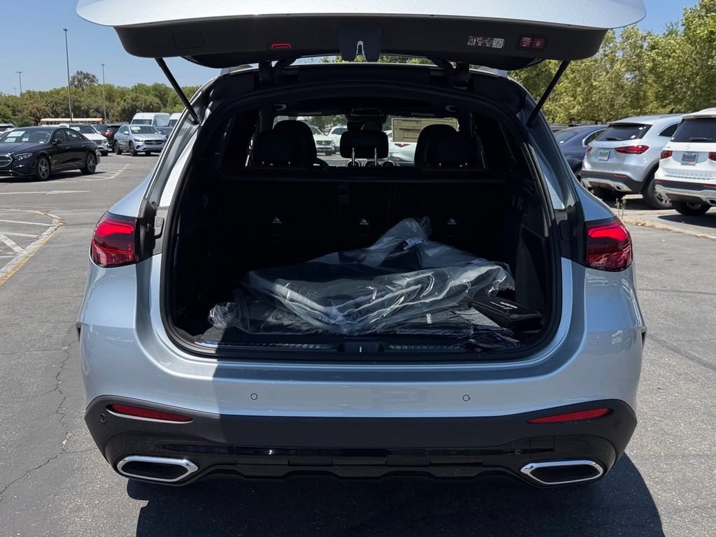 New 2026 Mercedes-Benz GLC 300 4MATIC image 13
