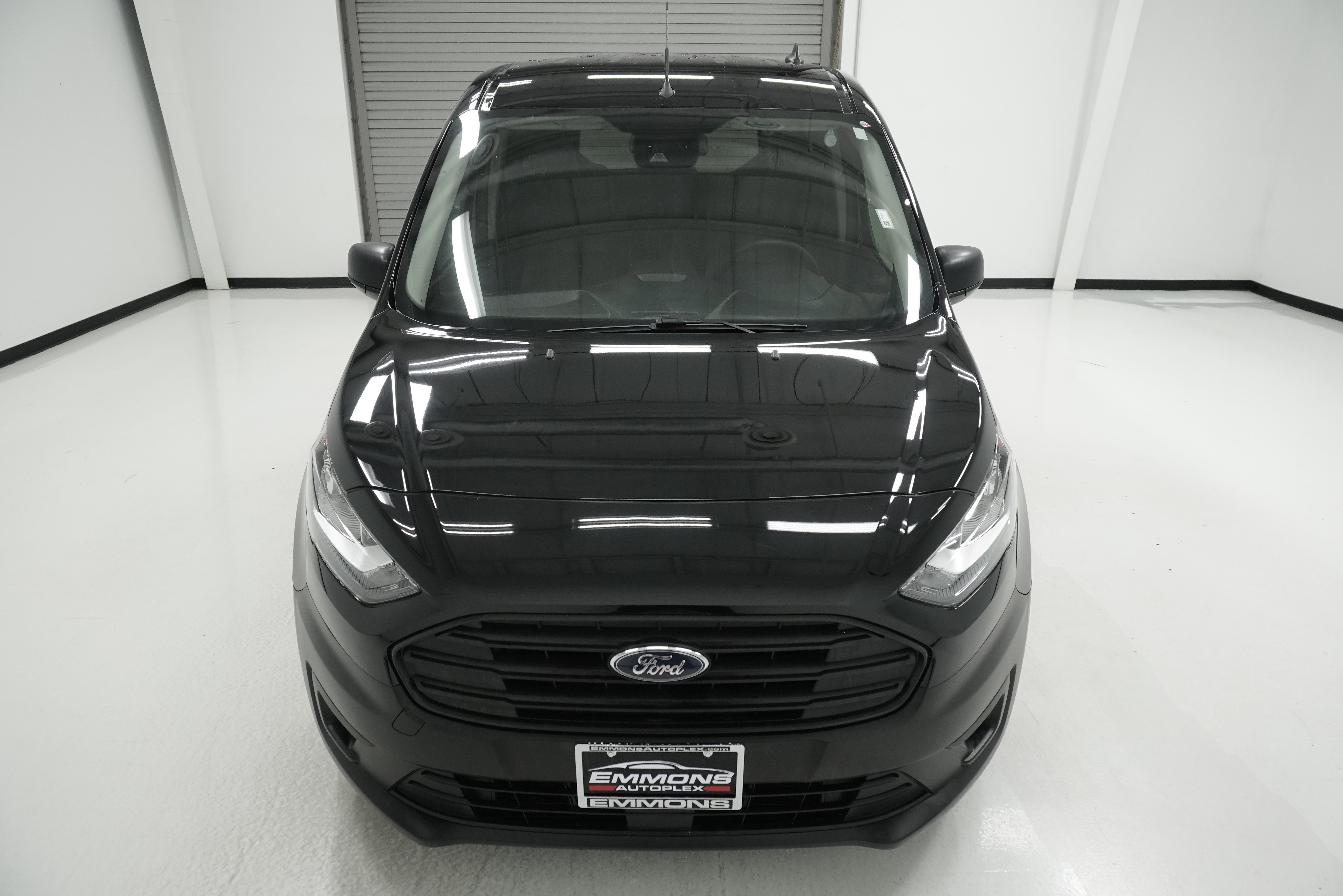 Used 2023 Ford Transit Connect XL image 2