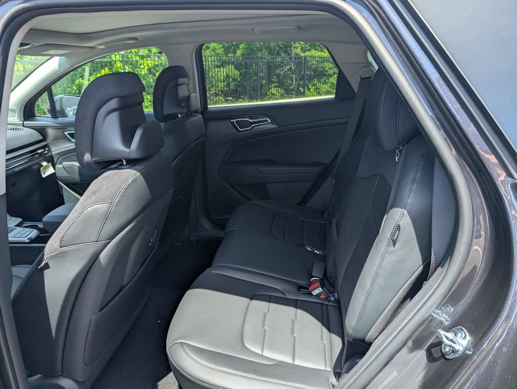 New 2026 Kia Sportage SX FWD image 9